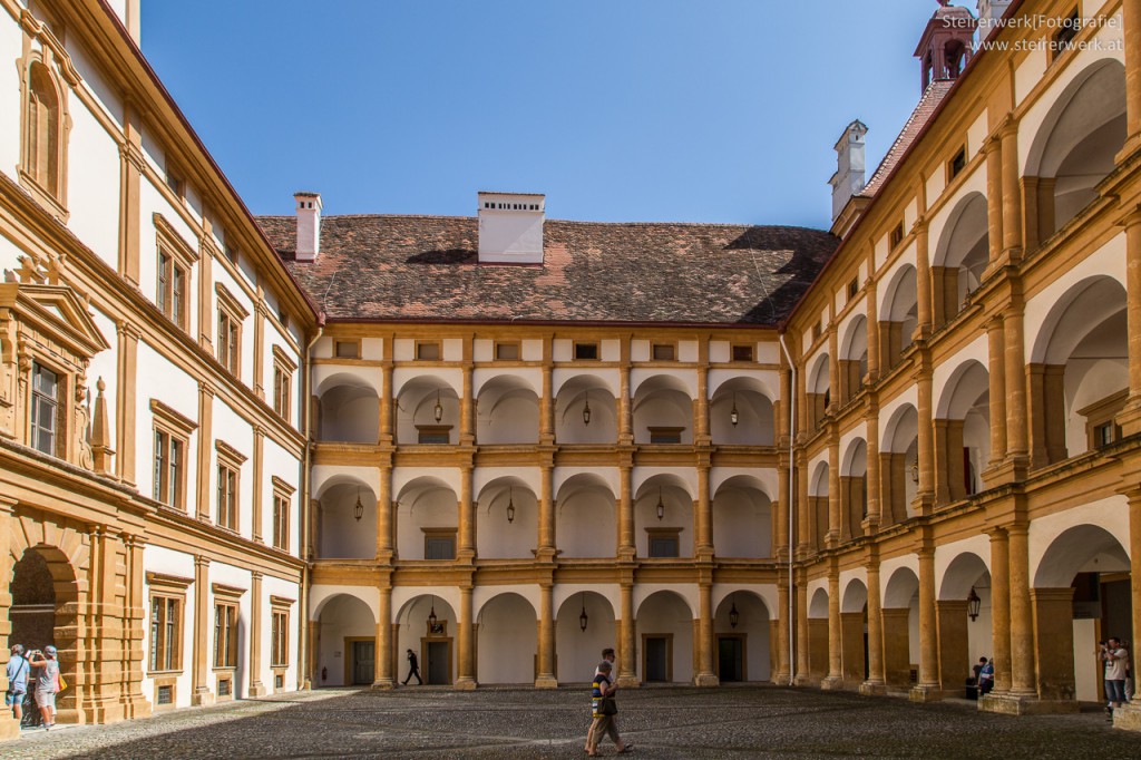 Innenhof Schloss Eggenberg