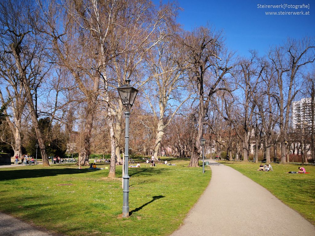 Stadtpark im Frühling