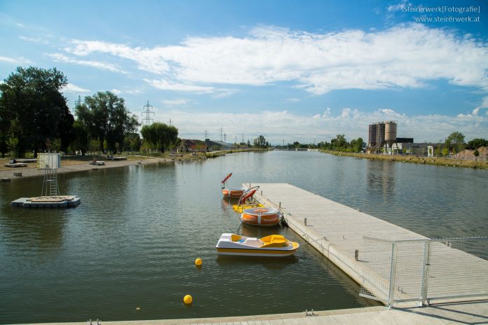 Steg vom Hafen Graz an der Mur