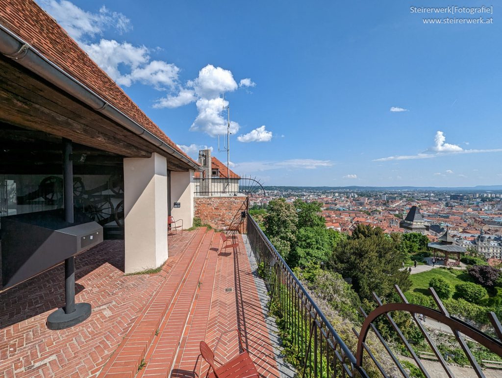 Schlossberg rund um den Uhrturm erkunden