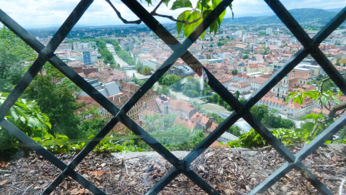 Fenster am Schloßberg